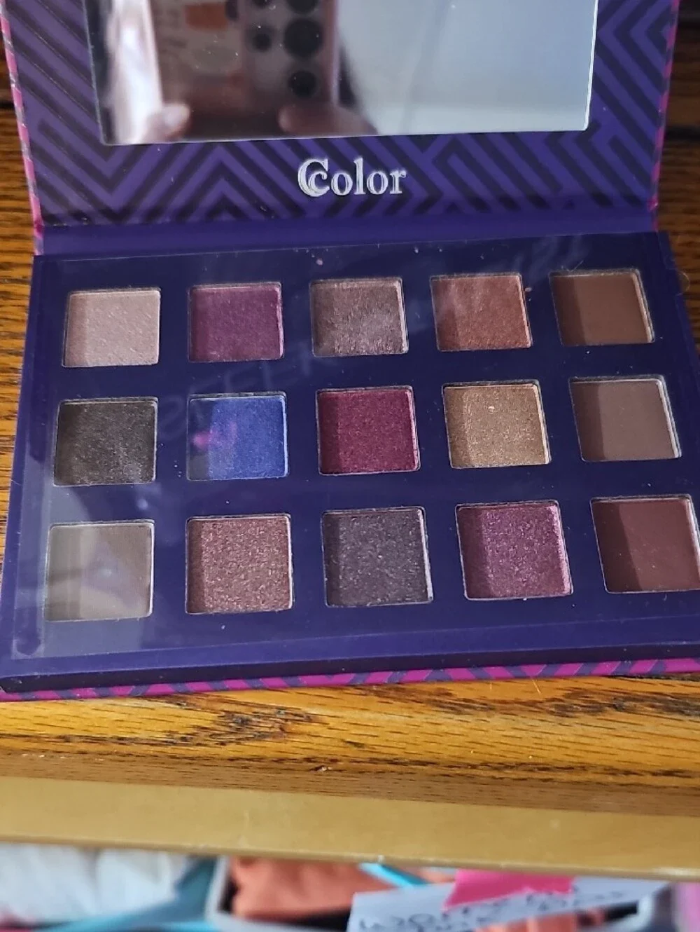 15-Color Eyeshadow Palette - Pink Shades